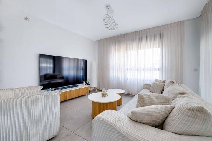 Spacious Parkside Haven