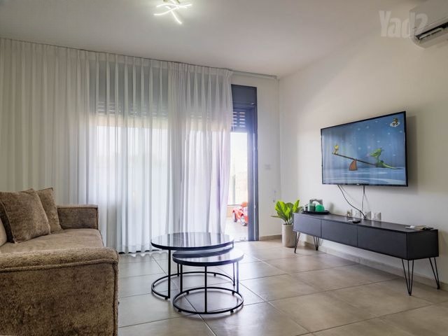 Modern Parkside Haven