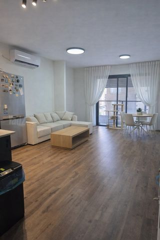 Modern Quiet Retreat