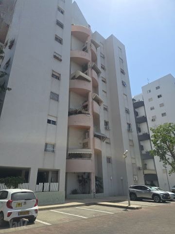 קן משפחתי קלאסי