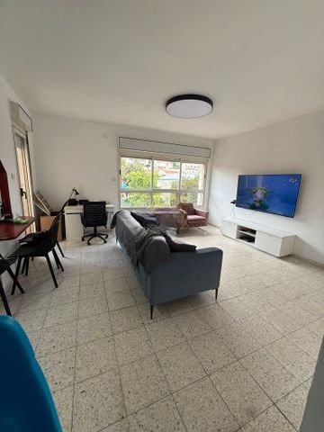 פנינה מוארת במודיעין