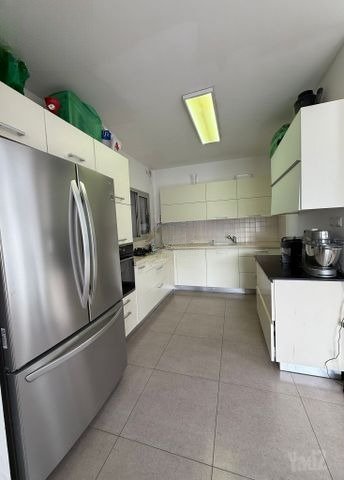 Spacious Parkview Oasis