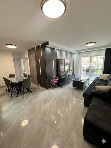 Modern Garden Oasis