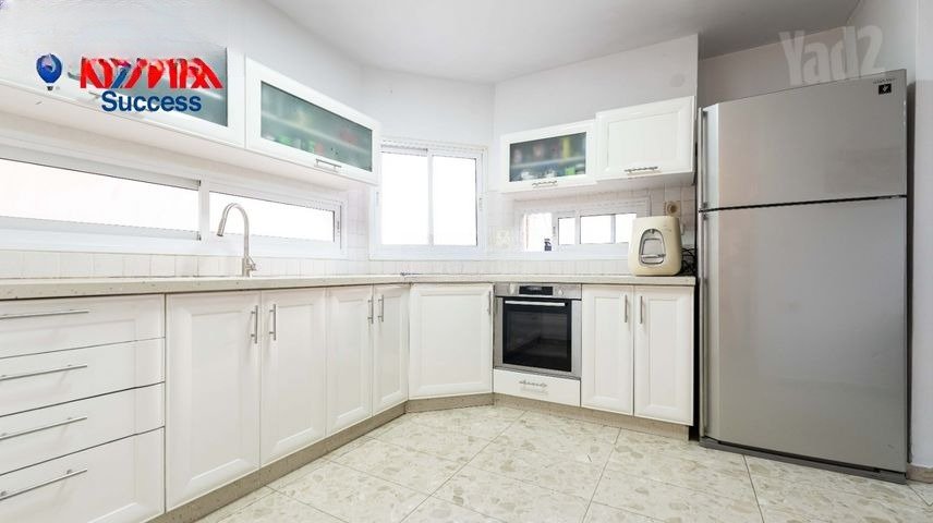 Triplex Garden Retreat