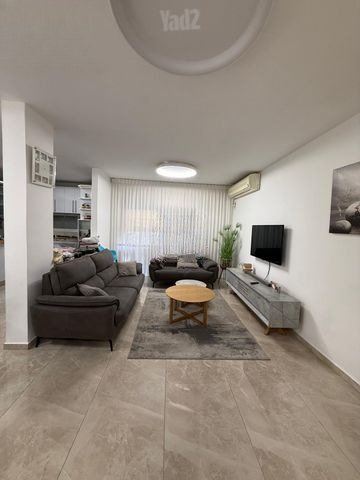Modern Ramla Retreat