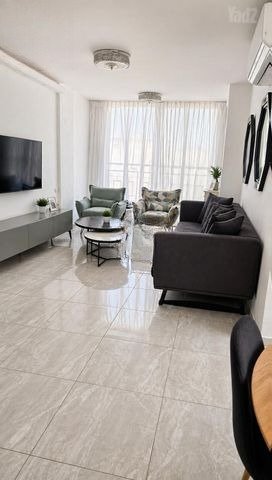 Bright Modern Gem