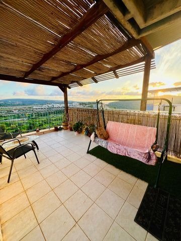Vibrant Scenic Retreat