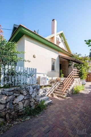 Charming Zikhron Retreat