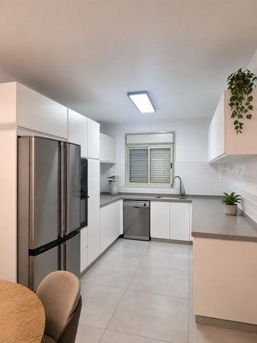 Chic Renovated Oasis