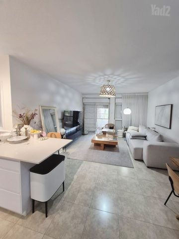 Chic Lod Retreat