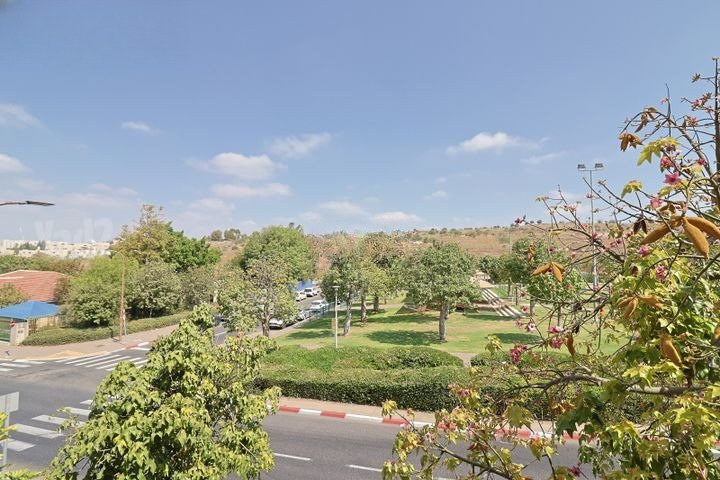 דירת פארק מרווחת