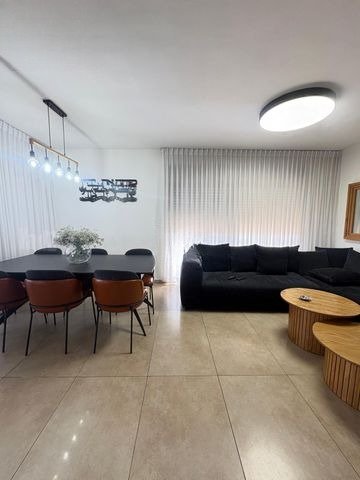 Panoramic Duplex Penthouse