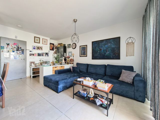 Bright Family Nest