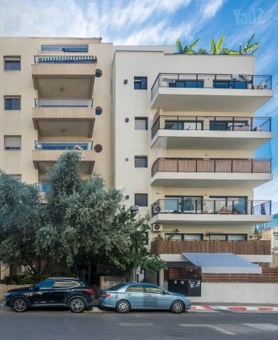 פנינת מונטיפיורי מודרנית