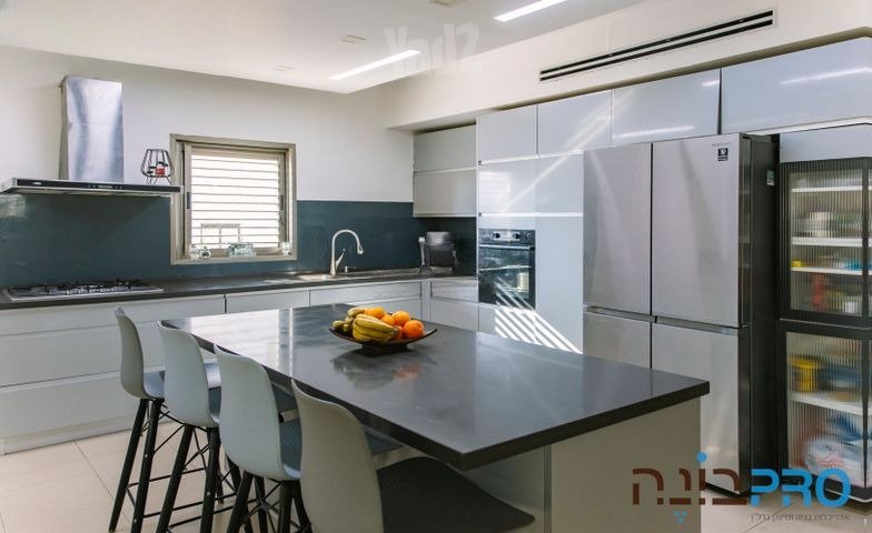 פנטהאוז מודרני מרווח