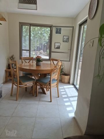 דירת גן קסומה