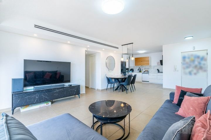 Modern Spacious Haven