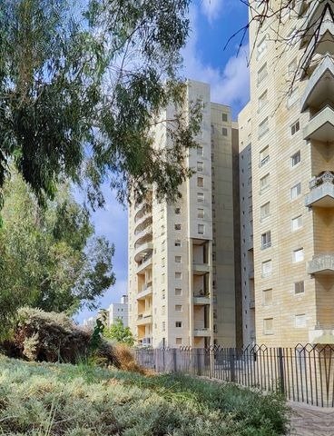Modern Rehovot Haven