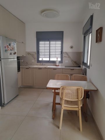 Bright Rehovot Retreat