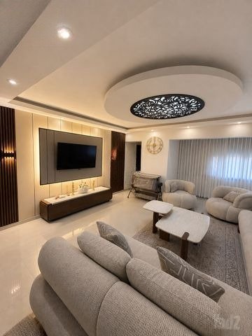 Bright Modern Oasis