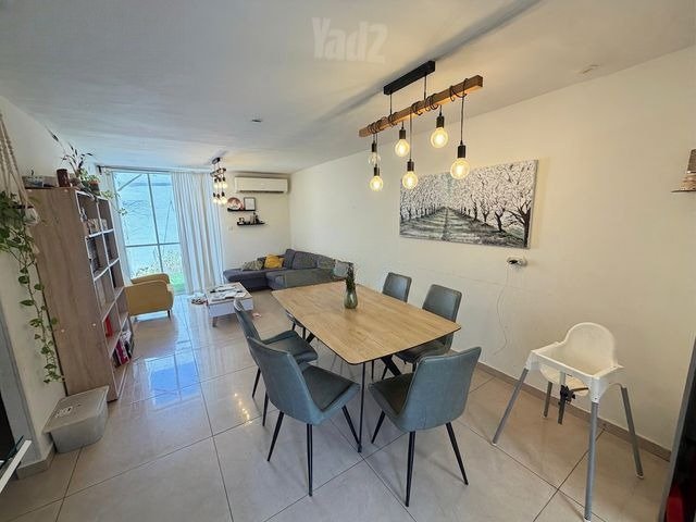 Modern Arad Retreat