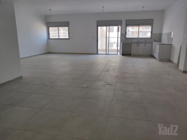Spacious Nahariya Apartment