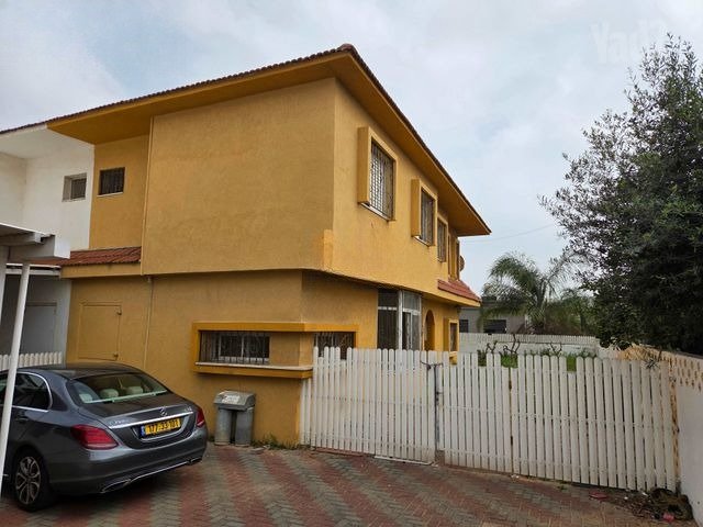 Weizmann Hadera Cottage