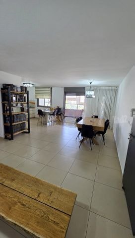 Spacious Arad Home