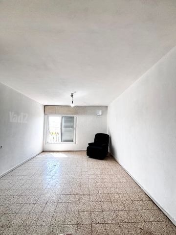 Spacious Arad Apartment