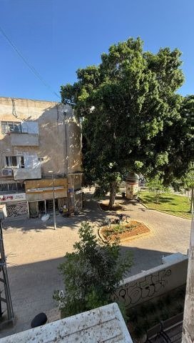 סטודיו מול הגינה