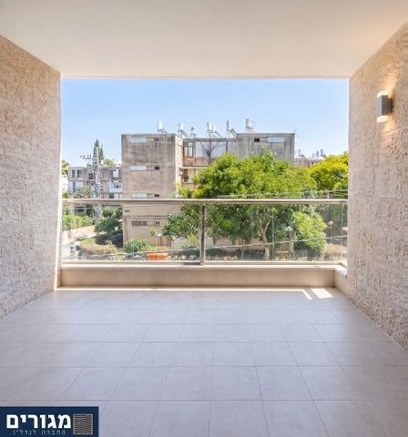 Renovated Rokach Four