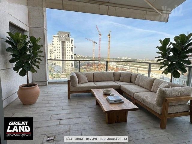 Neve Gan Balcony