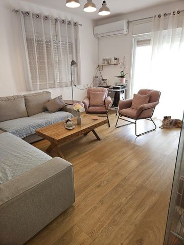 Shlomi Garden Apartment