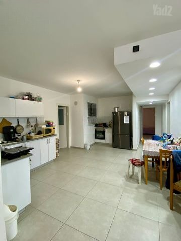 Spacious Dafna Apartment