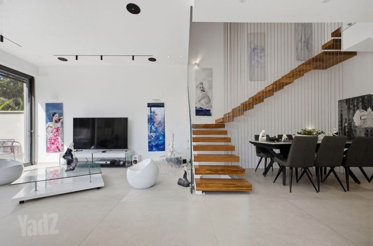 HaTavor Modern Home