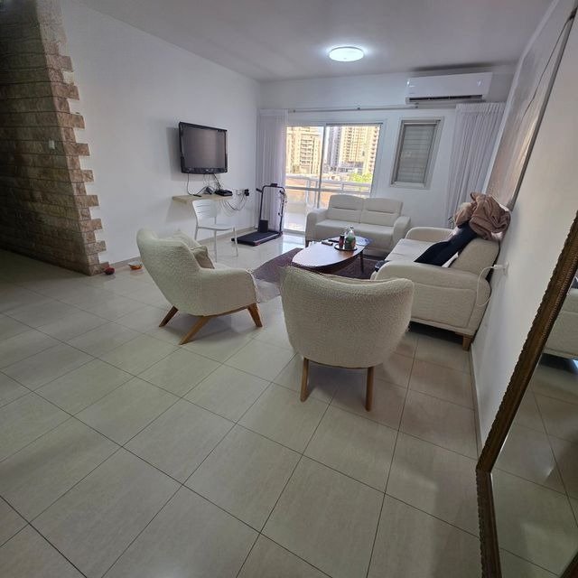 HaEla Duplex Penthouse