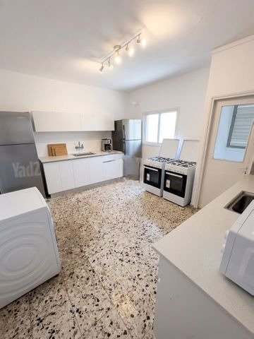 Rabbi Akiva Penthouse