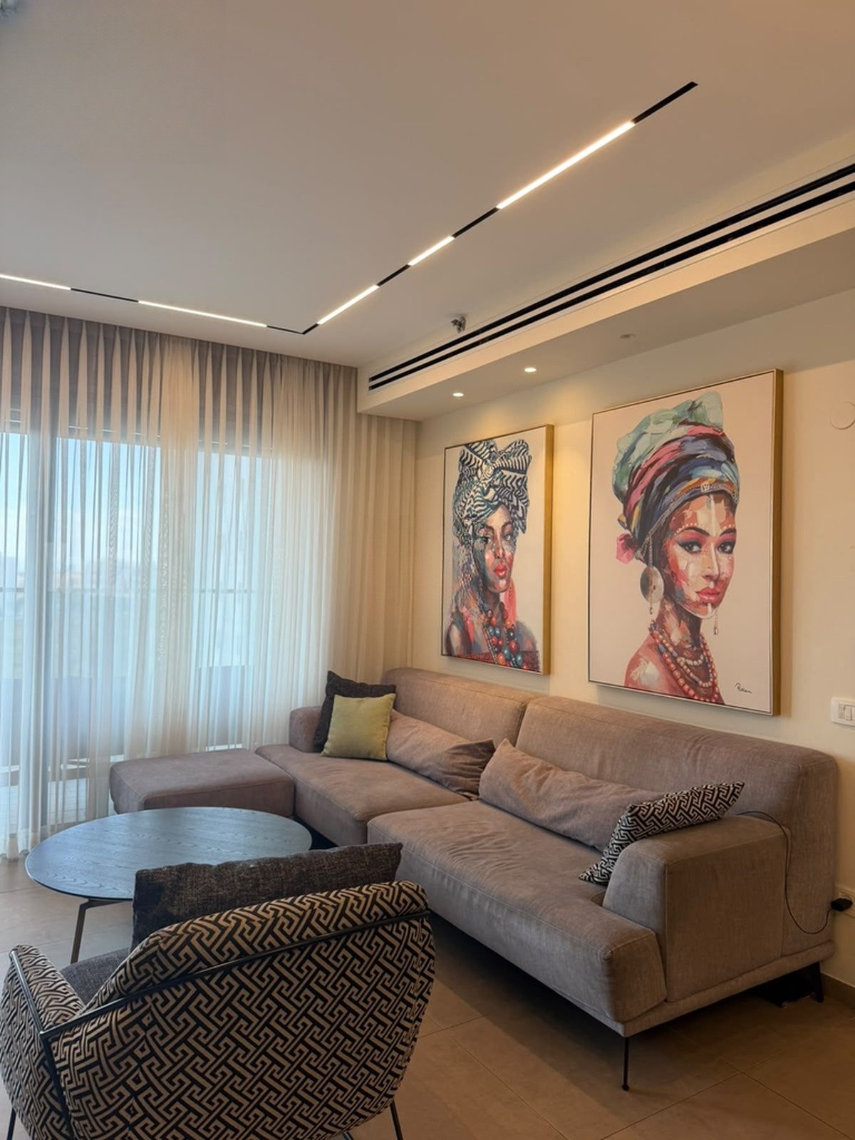 HaTzanhanim Balcony Flat