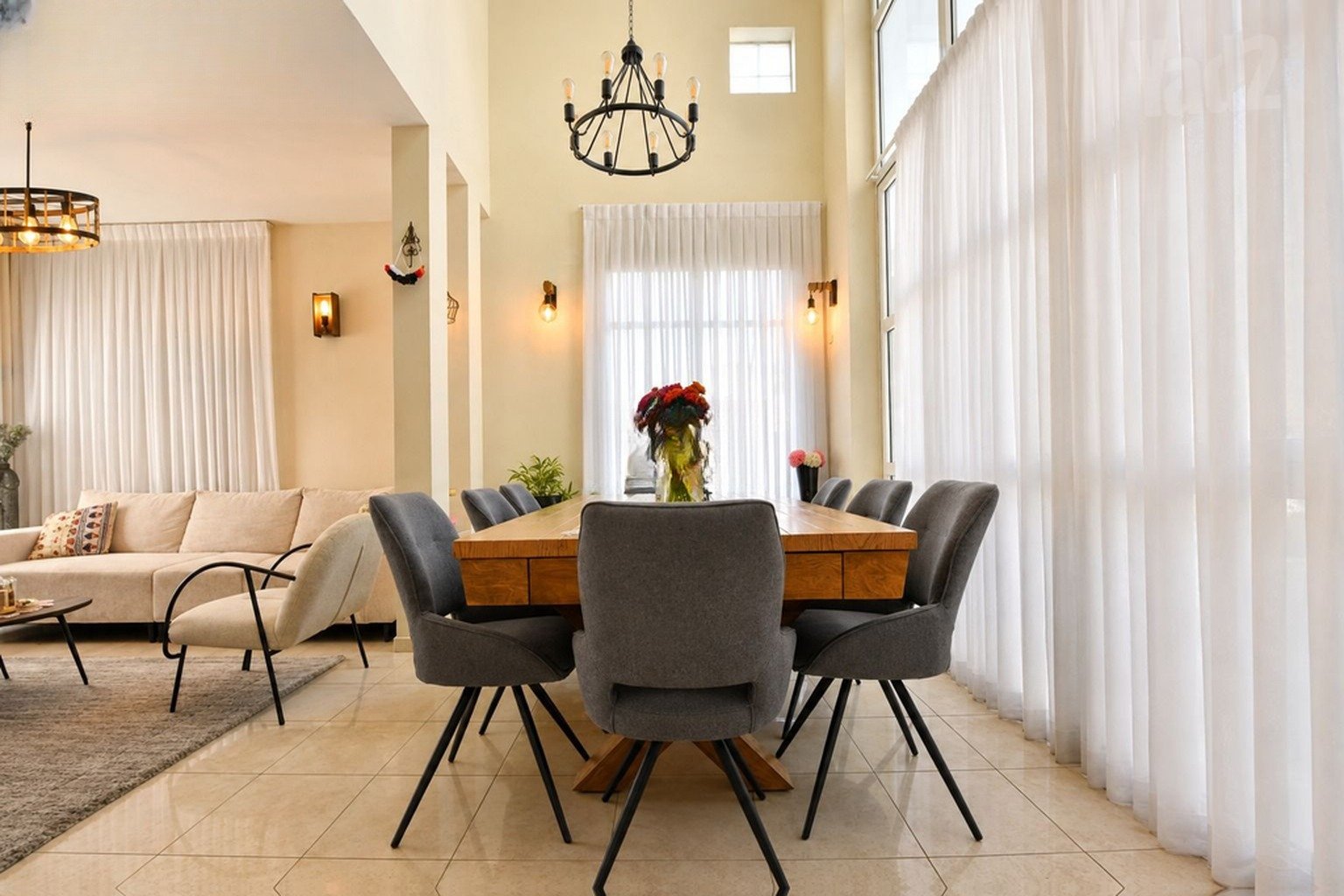 Spacious Uziel Duplex