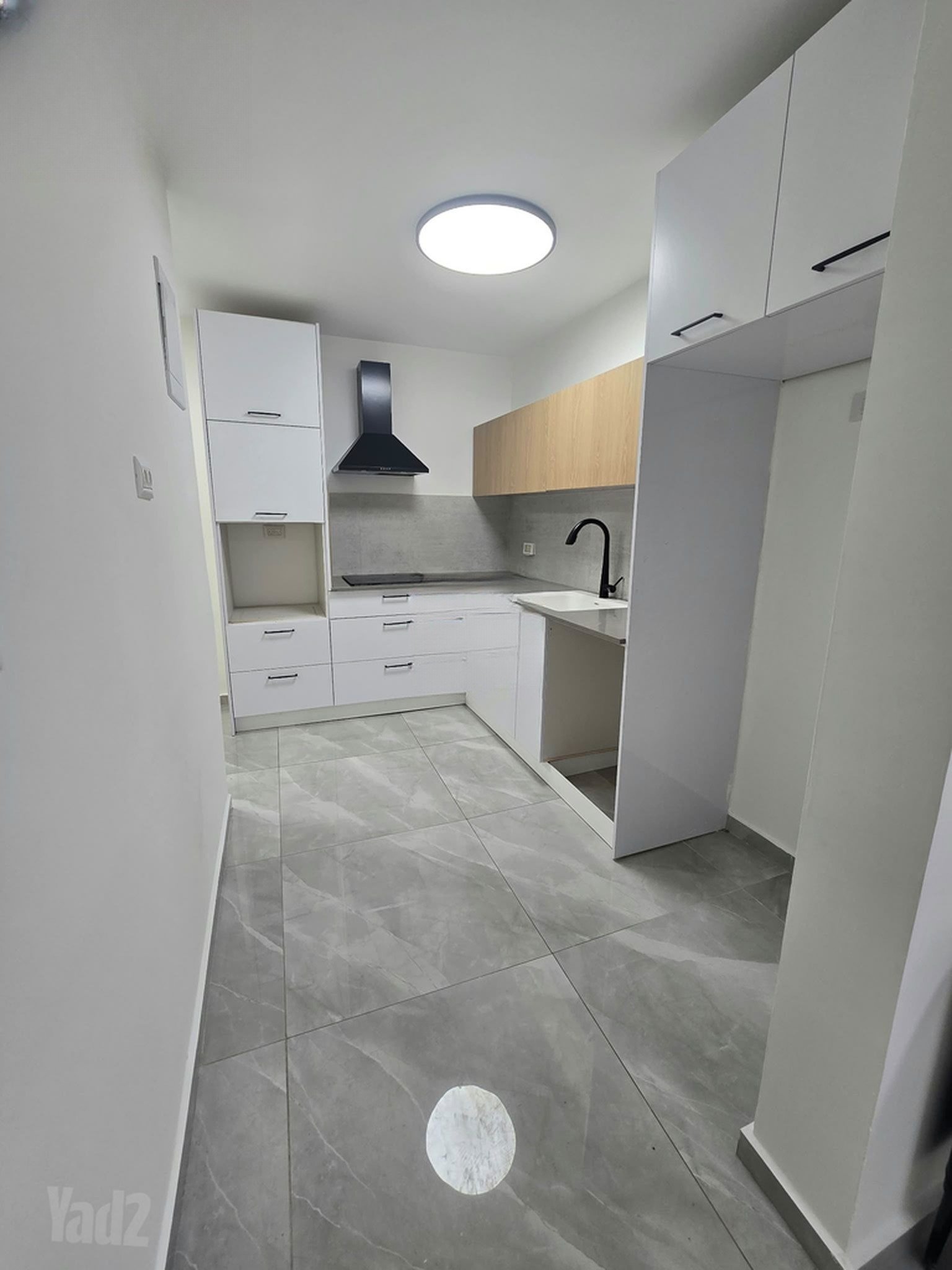 Modern HaBesor Apartment