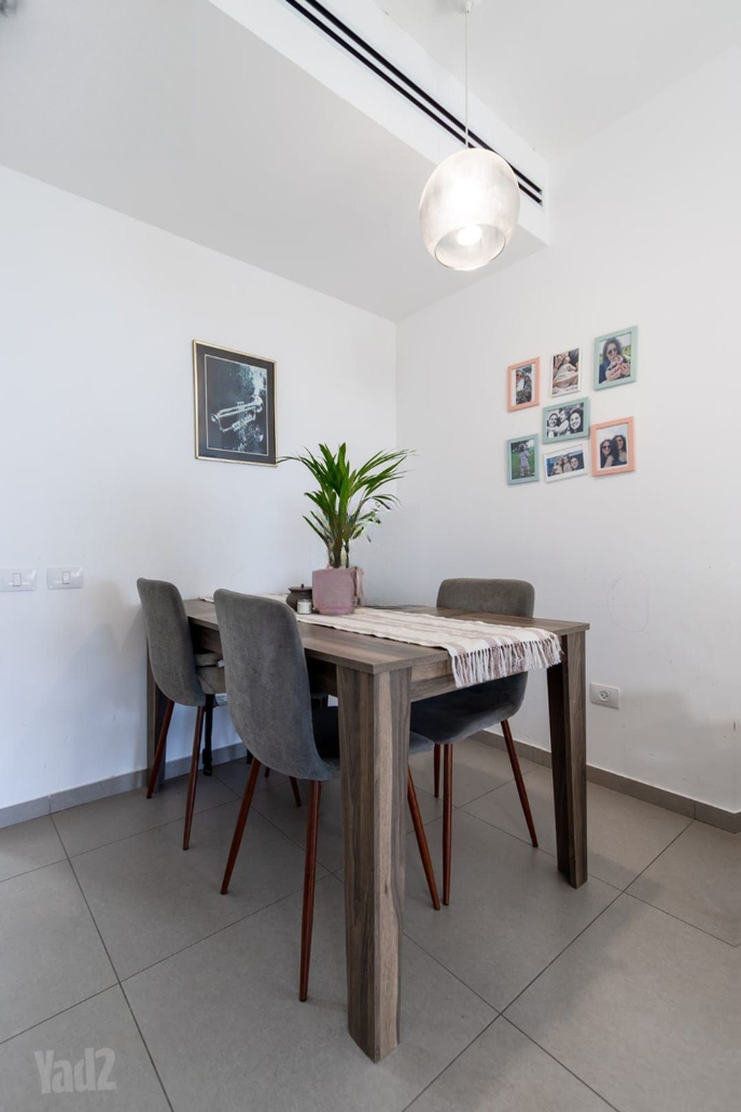 Spacious Agnon Four