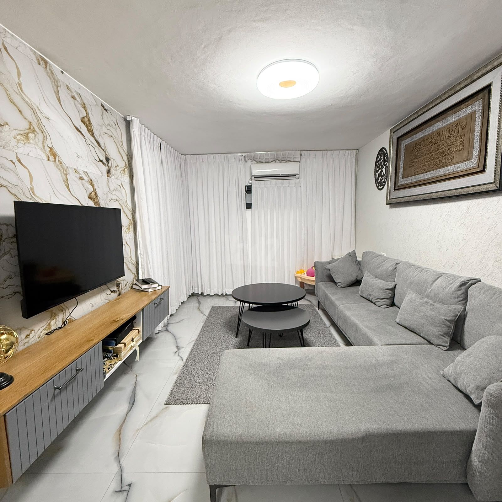 Ayanot Street Apartment