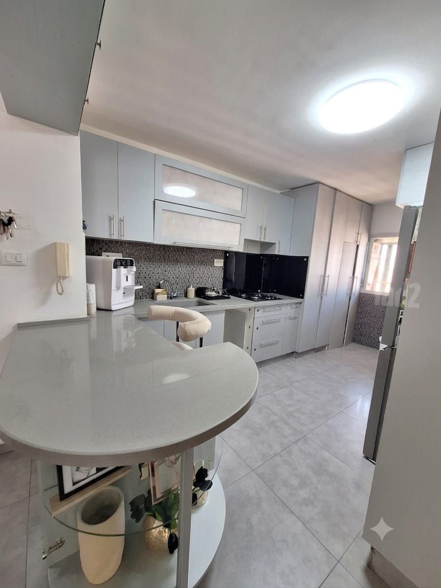 Renovated Lod Apartment