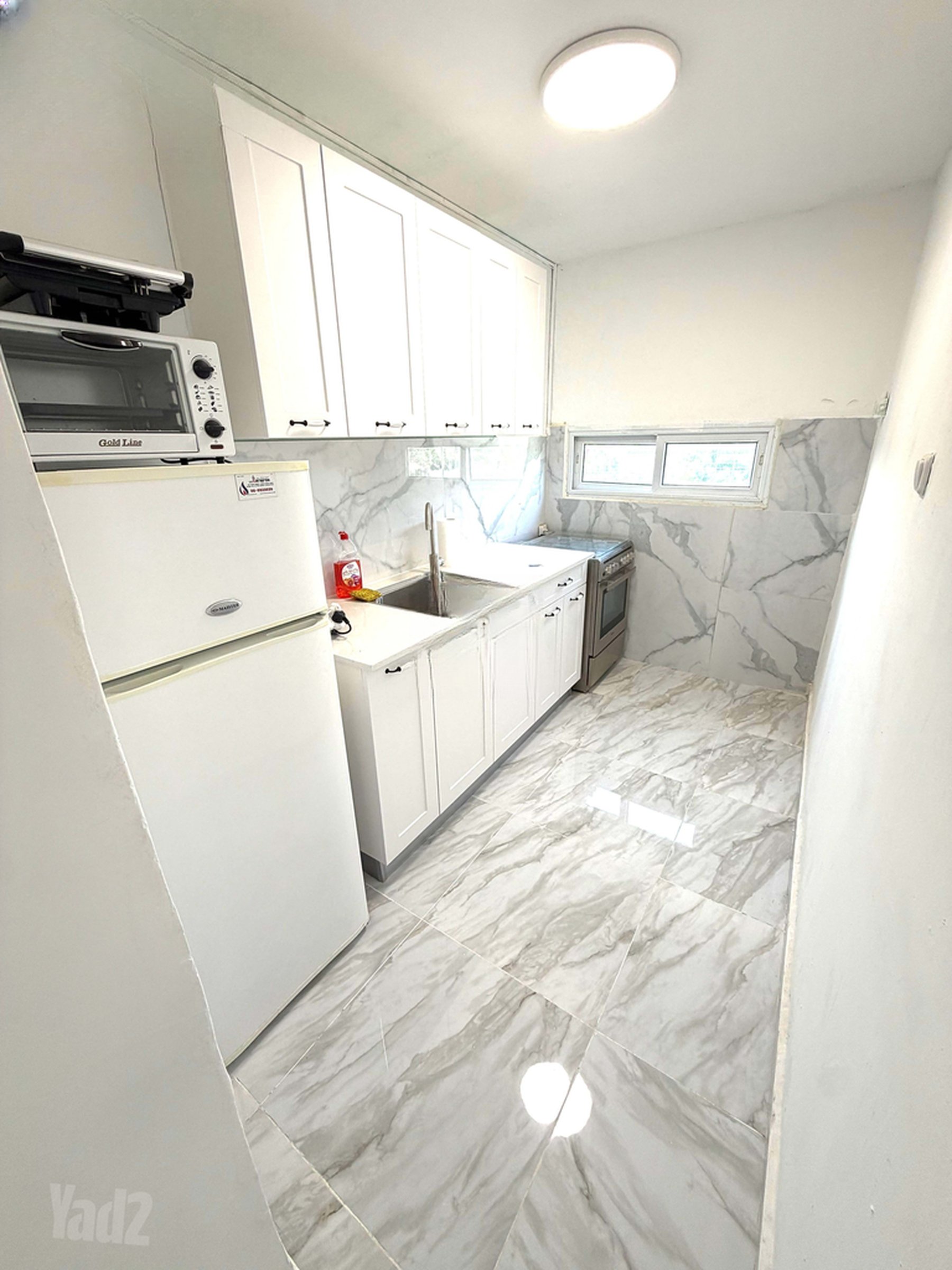 Modern Ofakim Walkup