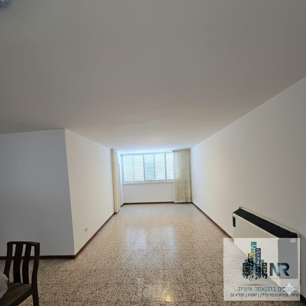 Spacious HaTavor Apartment