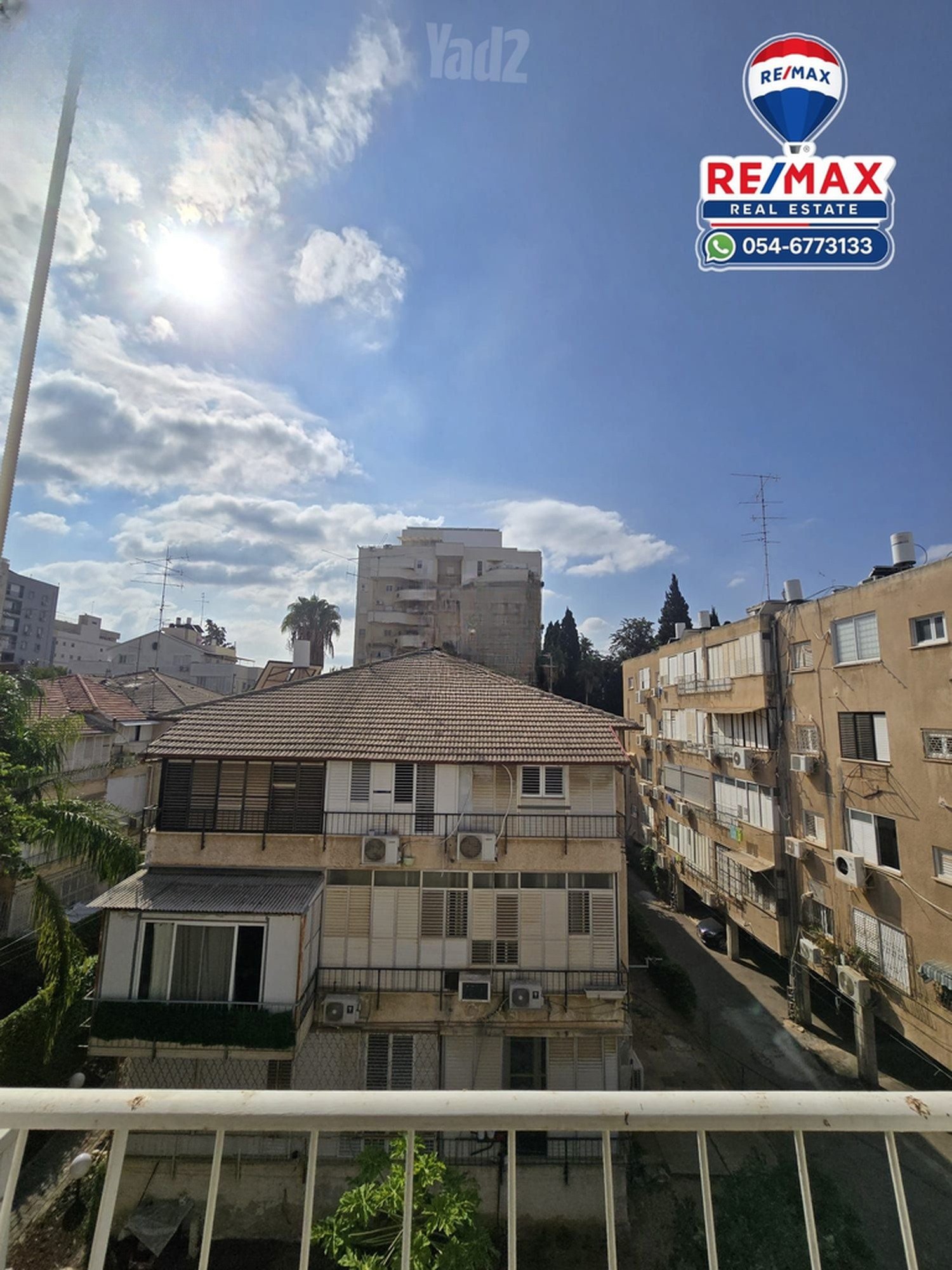 דירת ההסתדרות המוארת