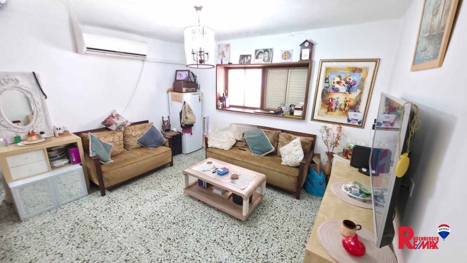 Marmorek Investment Cottage