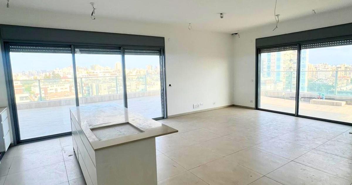 המעגל 3, גבעתיים, ישראל · 5 חדרים · 157 מ''ר · ₪6,900,000 - תמונת נכס