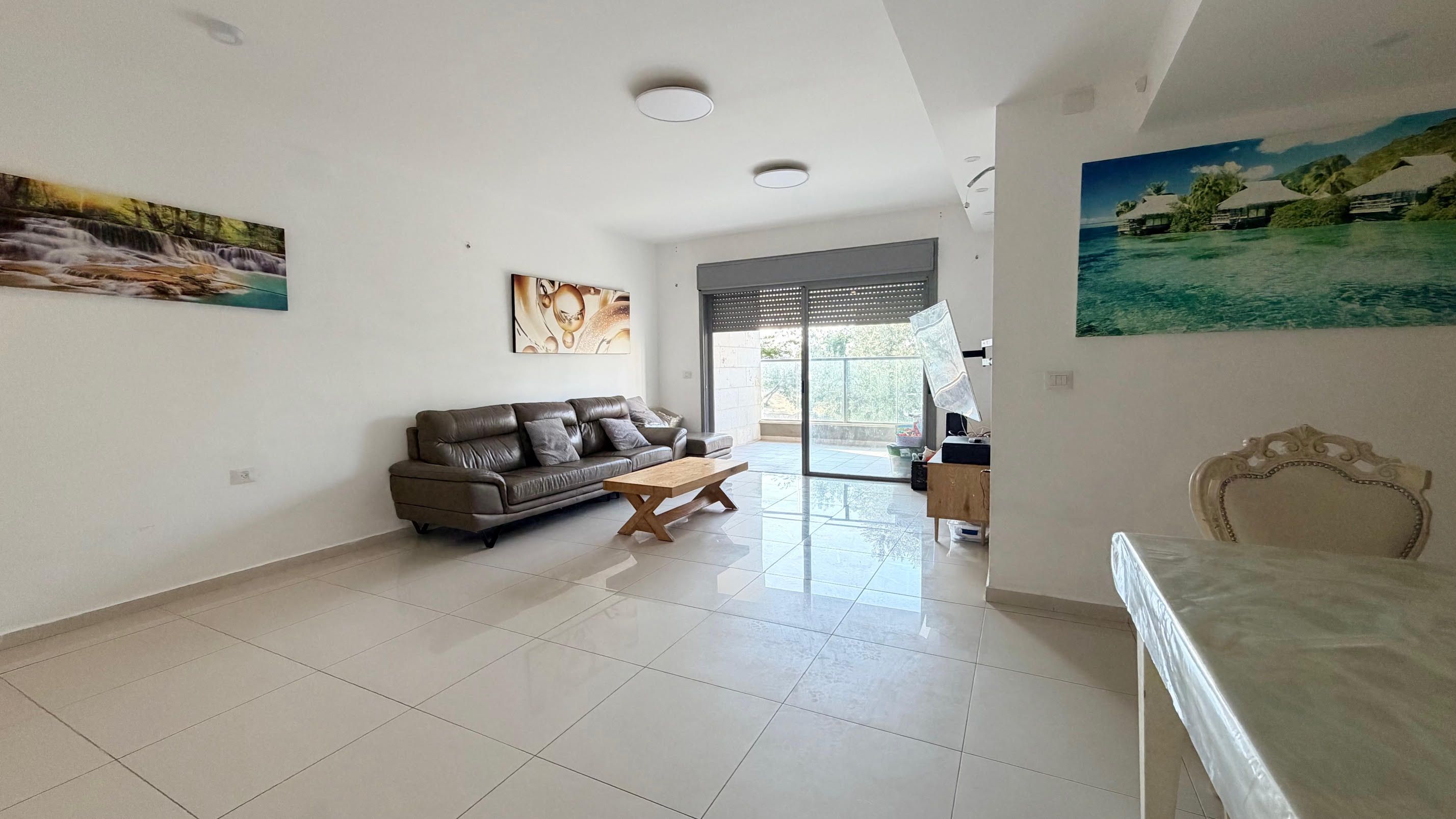 Spacious Rehovot Haven