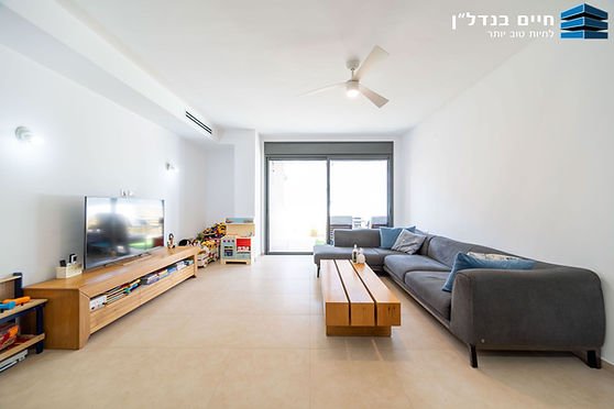 דירת גן חדשה למכירה בשכונת בורוכוב